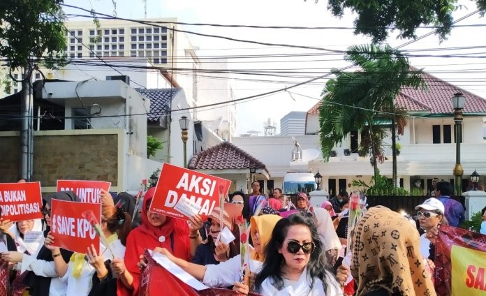Jelang 22 Mei, KPU Mulai Ramai Didatangi Pengunjuk Rasa