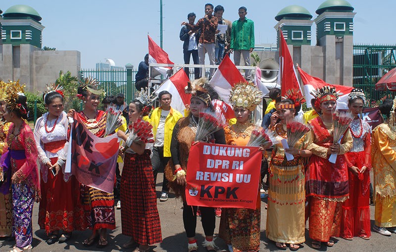 Dukung Revisi UU KPK