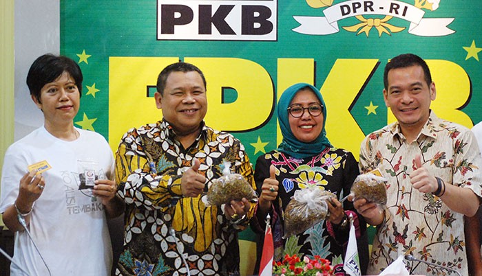 Petani Tembakau Tolak Kenaikan Cukai Rokok