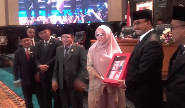 Anies Serahkan Rancangan APBD DKI Jakarta Tahun Anggaran 2020 sebesar Rp.87,95 triliun ke DPRD DKI