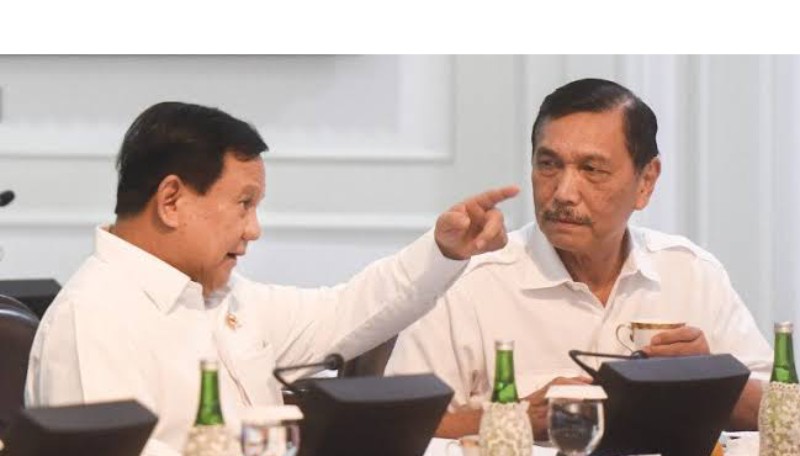 Prabowo dan Luhut Layak Kena Reshuffle