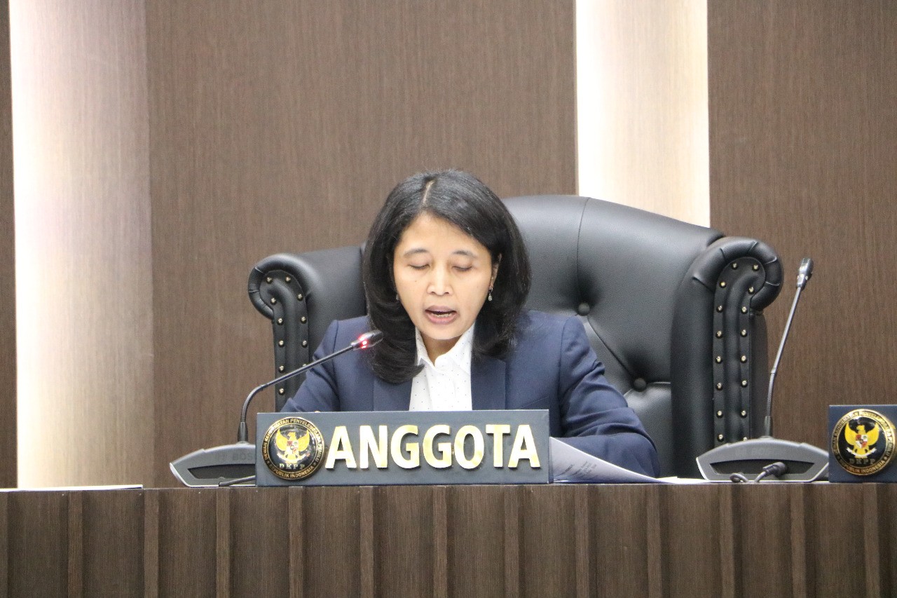 Triwulan I 2020, DKPP Berhentikan  Dua Komisioner KPU RI