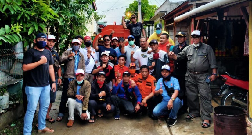 Gandeng BPBD, Anggota Fraksi Gerindra Bekasi Lakukan Penyemprotan Di Fasilitas Umum