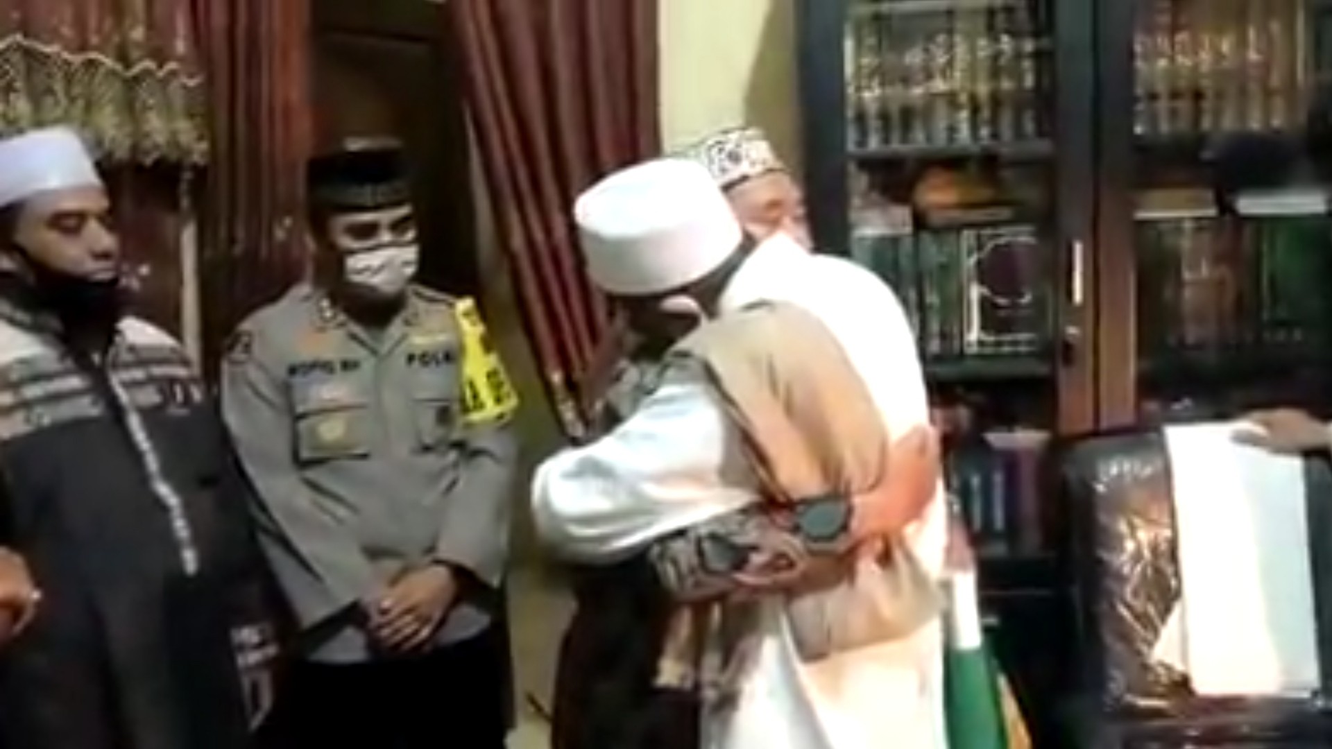 PKS Apresiasi Islah Antara Ulama dan Petugas PSBB Surabaya