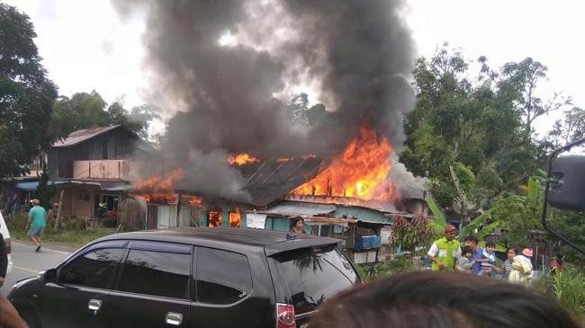 Tiga Rumah Semi Permanen di Laguboti Toba Ludes Dilalap Si Jago Merah
