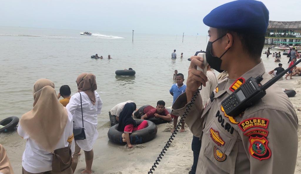 Sat Pol Air Polres Sergai Patroli di Sejumlah Lokasi Wisata Pantai