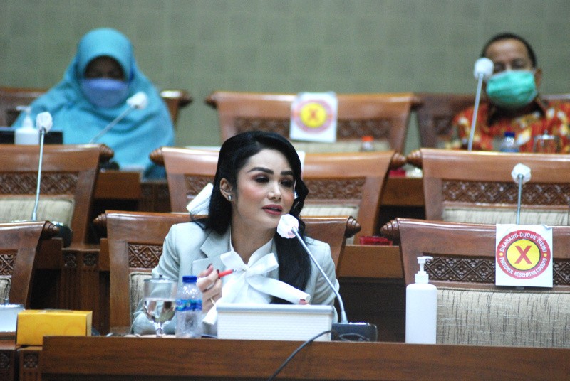 Krisdayanti  Apresiasi PP No 56 Tahun 2021 Tentang Pengelolaan Royalti Hal Ciptakan Lagu.