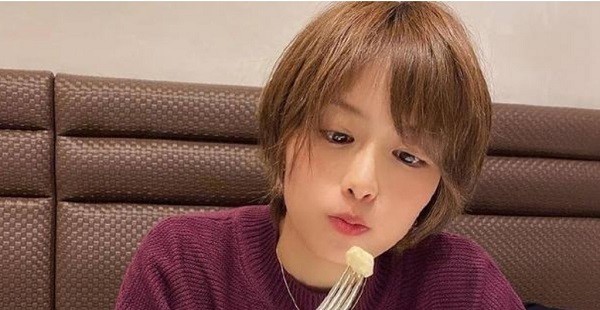 Bikin Deg-degan Lihat Paras Ayu Pemain Ganda Putri Asal Jepang Ini