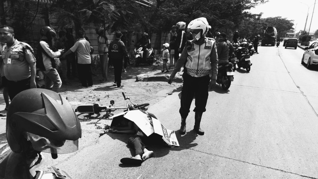 Polisi Dalami Kasus Pesepeda Tewas Dihantam Pemotor Lawan Arus di Jaktim