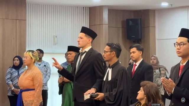 Justin Hubner Resmi Jadi WNI, Siap Bela Timnas Indonesia
