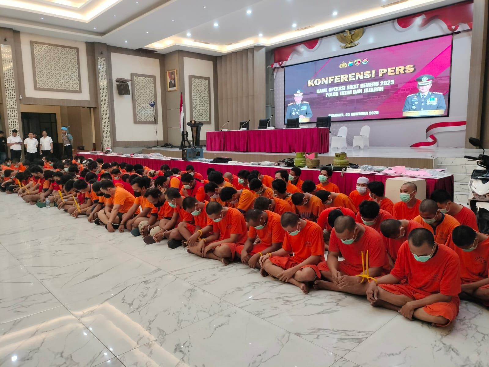 12 Hari Operasi Sikat Semeru 2025, Polda Jatim Ungkap Ribuan Kasus Kriminal di Jawa Timur