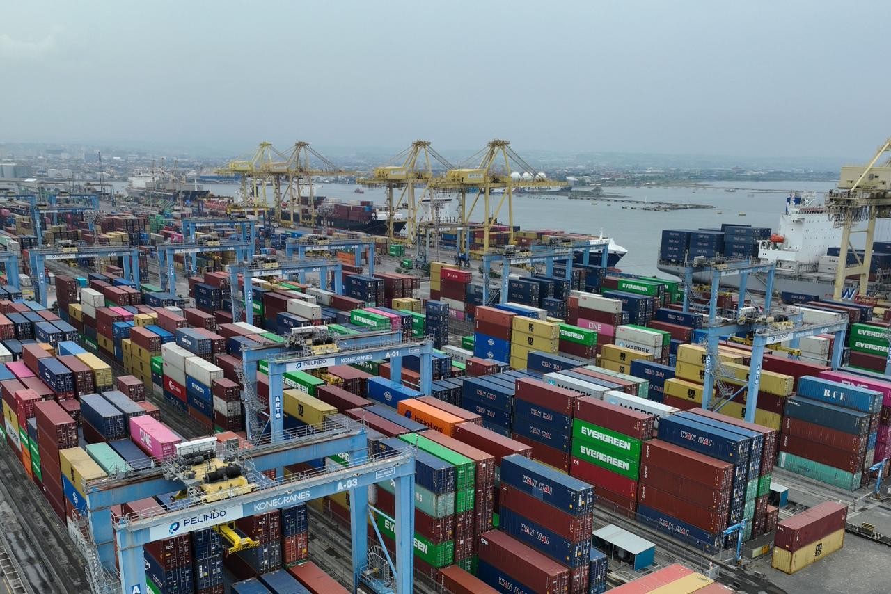 Didorong Permintaan Barang, Arus Peti Kemas Pelindo Naik Signifikan di 2025