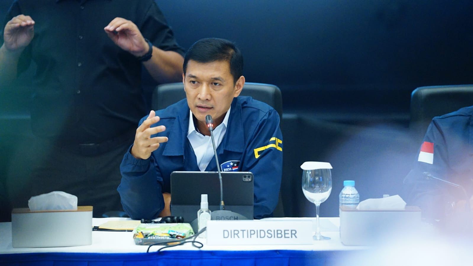 Buronan Internasional Kasus Penipuan Online Ditangkap di Bandara Soetta 