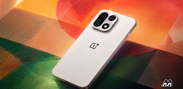 OnePlus 16 Makin Gahar, Layar 165Hz Kini Tak Cuma untuk Gaming