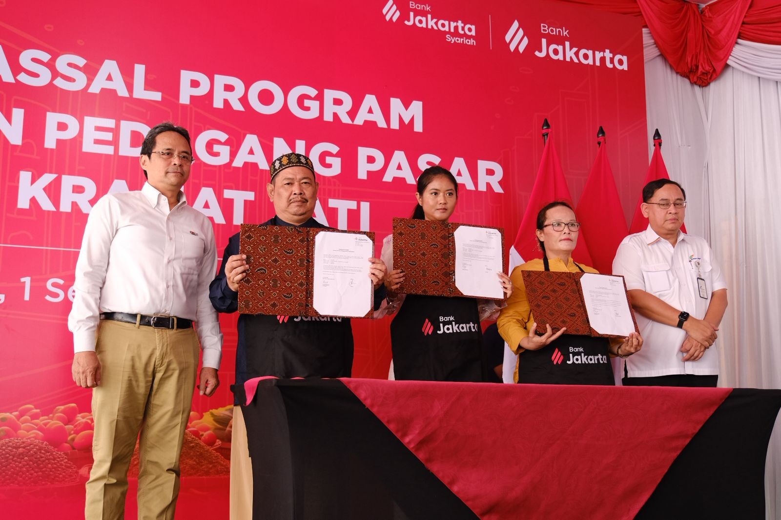 Pedagang Pasar Induk Kramat Jati Rasakan Keuntungan Berlipat dari Program Pembiayaan Bank Jakarta