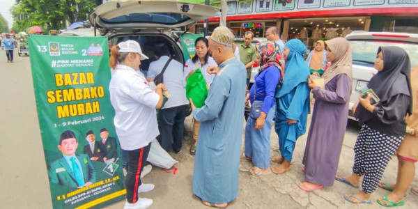 Program Nyata untuk Masyarakat, PBB Gelar Bazar Beras Murah Serentak di Jatim