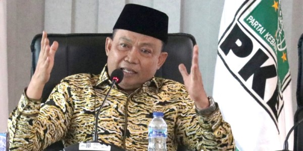 Sebabkan Kecelakaan Maut, Komisi V Desak Kementerian PU Segera Tangani Banyaknya Jalan Rusak