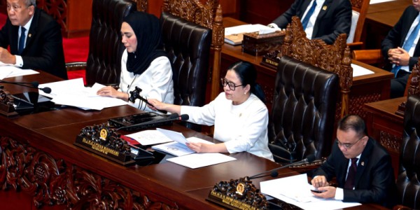 Tutup Masa Sidang DPR, Puan Ingatkan Agar Posisi RI di Board of Peace Tetap Berlandaskan Politik Bebas Aktif