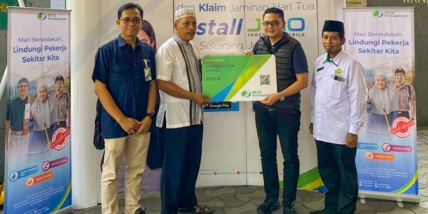 BPJamsostek Surabaya Karimunjawa Dorong Gerakan Sadar Jaminan Sosial Ketenagakerjaan via Masjid