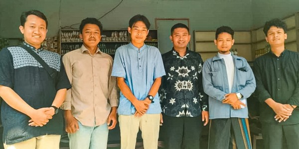 Riki Pratama Hadiri Grand Opening Warkop Parahimoro Plus, Dorong Kolaborasi UMKM di Bekasi Selatan