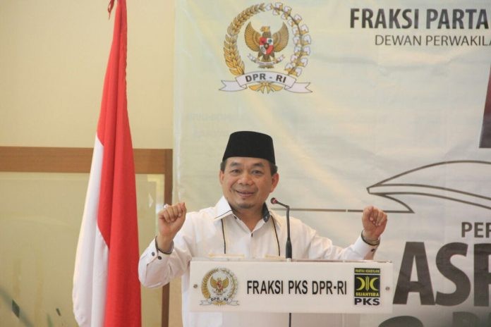 Jazuli Perintahkan Anggota PKS di Panja KUHP Lawan LGBT
