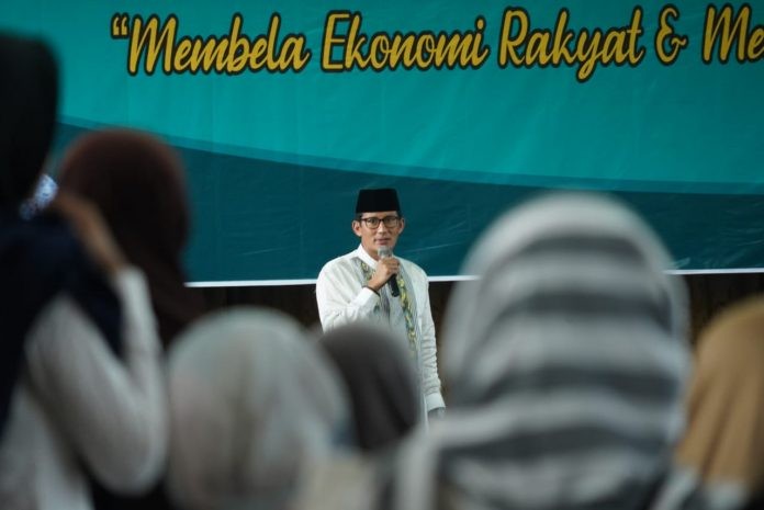 Sandi Dapat Masukan dari Kaum Emak-emak