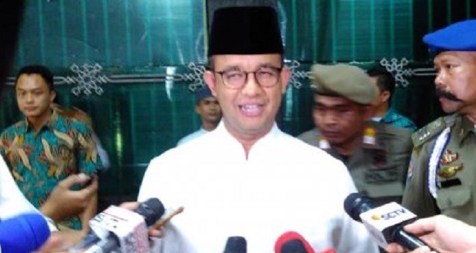 Anies Baswedan Hadiri Tarawih Akbar, Hidayat Nur Wahid Jadi Khatib