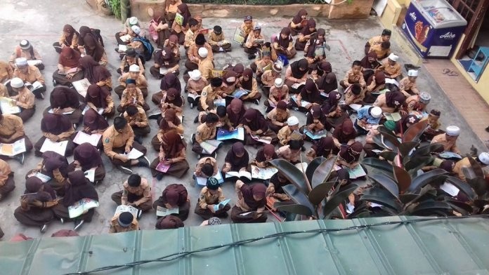 Inilah Beberapa Praktik Strategi Menarik Sumbangan Buku dari Masyarakat