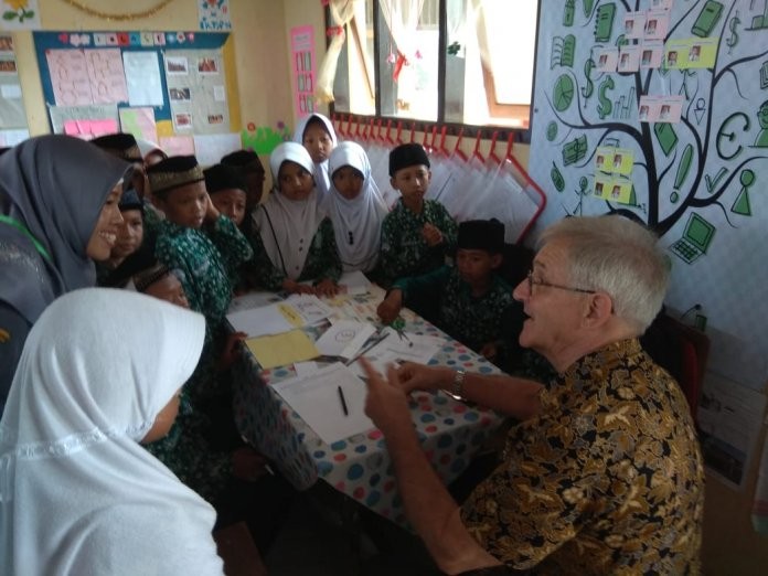 Kunjungan Filantropi Asia di Kendal dan Semarang: Semangat Berbagi Praktik Baik Pendidikan