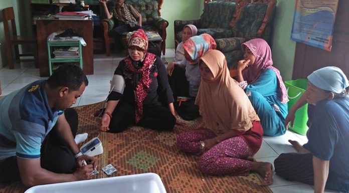 Unesa Terjunkan Tim Kesehatan Bantu Korban Tsunami Banten