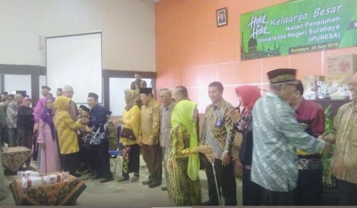 400 Dosen dan Karyawan Pensiunan Unesa Meriahkan Halal bi Halal Ipunesa