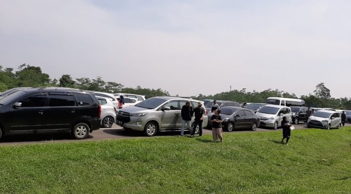 H+3 Lebaran, Jalur Menuju Puncak Macet Total