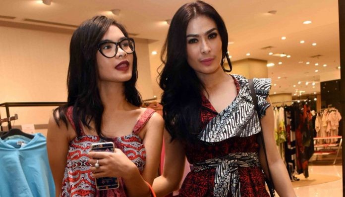 Gokil, Ini Harga Shampo Anak Iis Dahlia