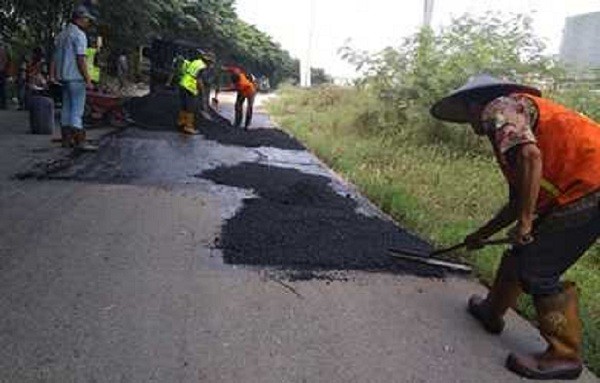 Jelang Lebaran, Kementerian PUPR Perbaiki Jalan Inspeksi Kalimalang