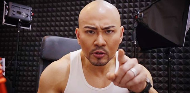 Deddy Corbuzier Sentil Artis-artis Iklan Pembesar Payudara dan Pelangsing
