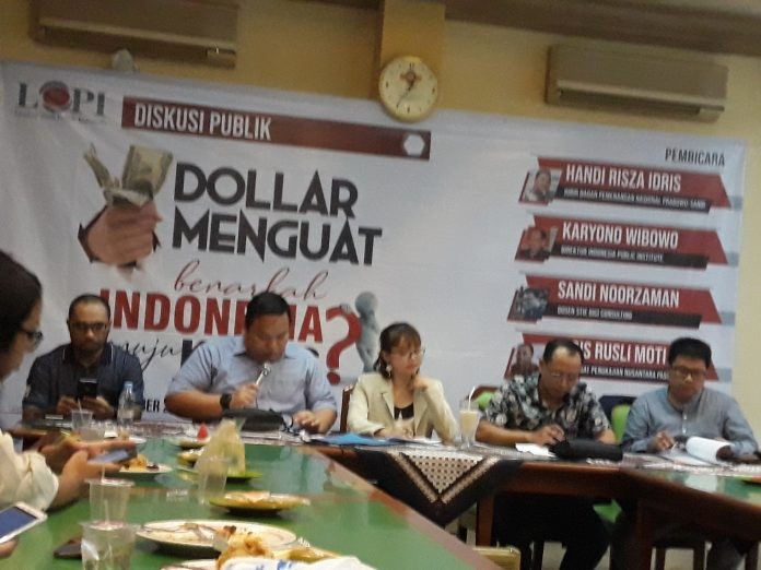 Kebijakan Ekonomi Pemerintah Jokowi Tak Efektif Tekan Anjloknya Rupiah