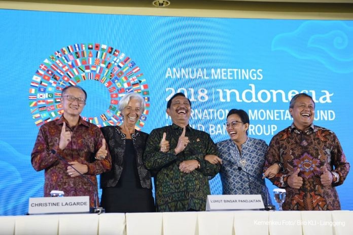 Sambil Goyang Satu Jari, Luhut Klaim Pertemuan IMF-WB Dipuji Dunia