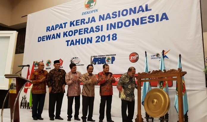 Kemenkop Minta Dekopin Laksanakan Rekomendasi Kongres Makassar