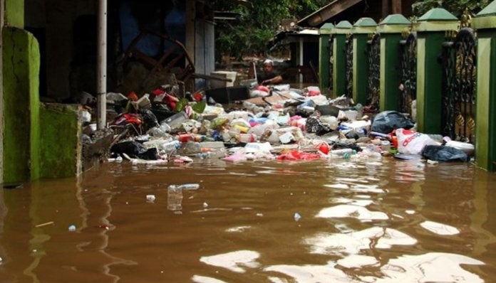 Aa Gym Doakan Korban Banjir
