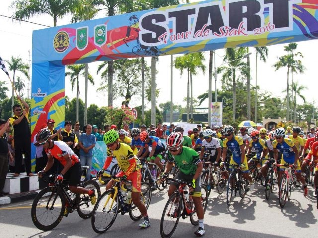 Tim Malaysia Rebut Posisi Pertama Tour de Siak