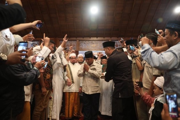 Bersama Para Ulama, Prabowo Resmikan Masjid di Hambalang