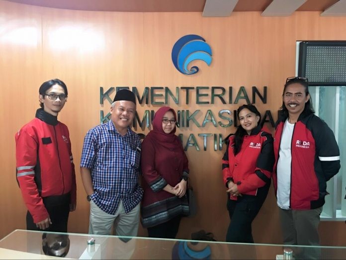 Transportasi Roda Indonesia. Idealisme Anak Negeri
