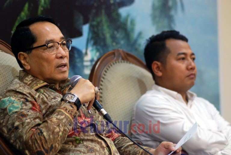 Bisa Rugikan Jokowi, Firman Subagyo Ingatkan Enggartiasto Hati-Hati Bicara