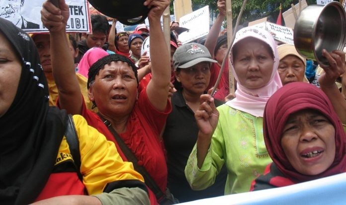 Barisan Emak-Emak Akan Demo Jokowi