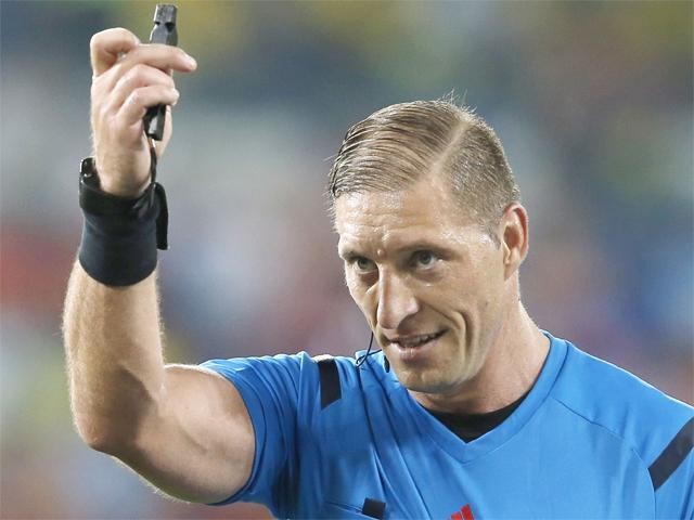 Pitana Pimpin Laga Perdana Piala Dunia