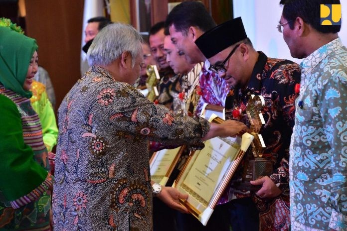 Pemenang Penghargaan PUPR Tahun Ini Diberikan Bantuan Program Senilai Rp 20 Miliar