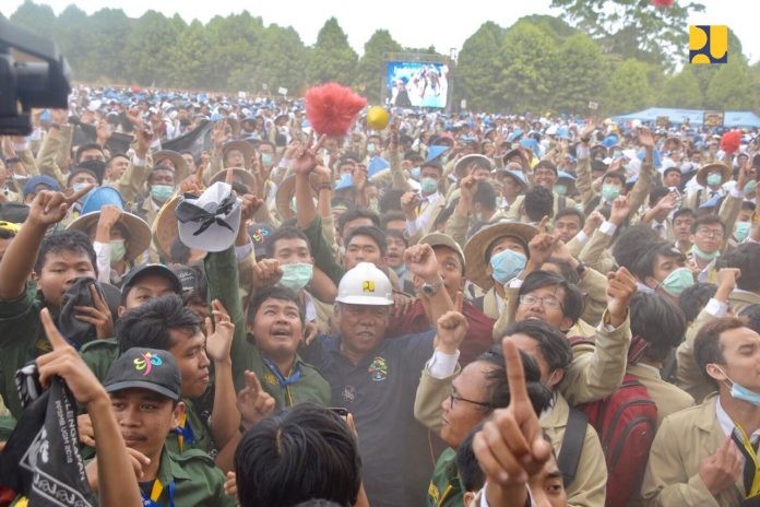 Menteri PUPR Suntik Motivasi kepada Ribuan Mahasiswa UGM