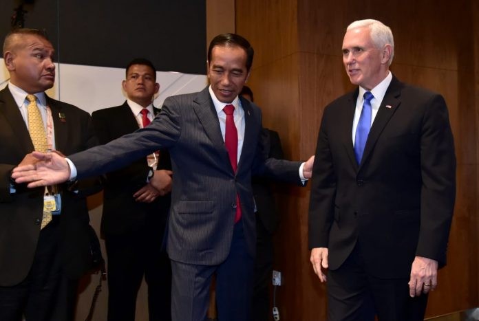 Di Sela-sela KTT ASEAN, Jokowi Bertemu Wapres AS, Ada Apa?