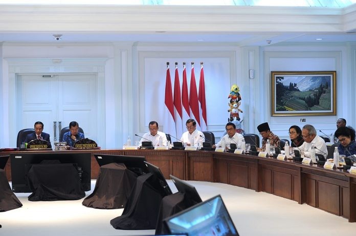 Presiden Instruksikan Evakuasi Korban Gempa Lombok Diprioritaskan