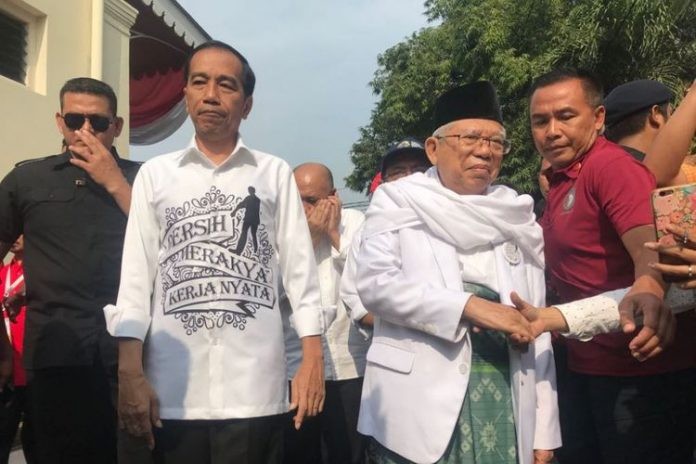 Usai Daftar ke KPU Jokowi-Maruf Amin Salat Jumat di Istiqlal Bareng Prabowo-Sandiaga